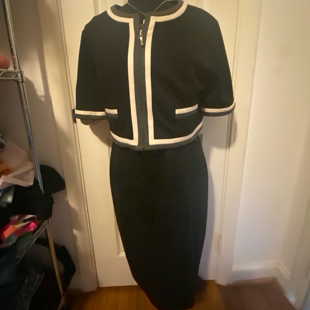 NWOT JESSICA HOWARD Petite dress and jacket, black with grey/white trim. Sz 12P